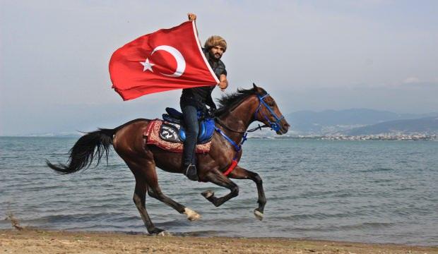  Kocaeli’de 'Rüzgar' isimli atıyla işten eve, evden işe gidiyor