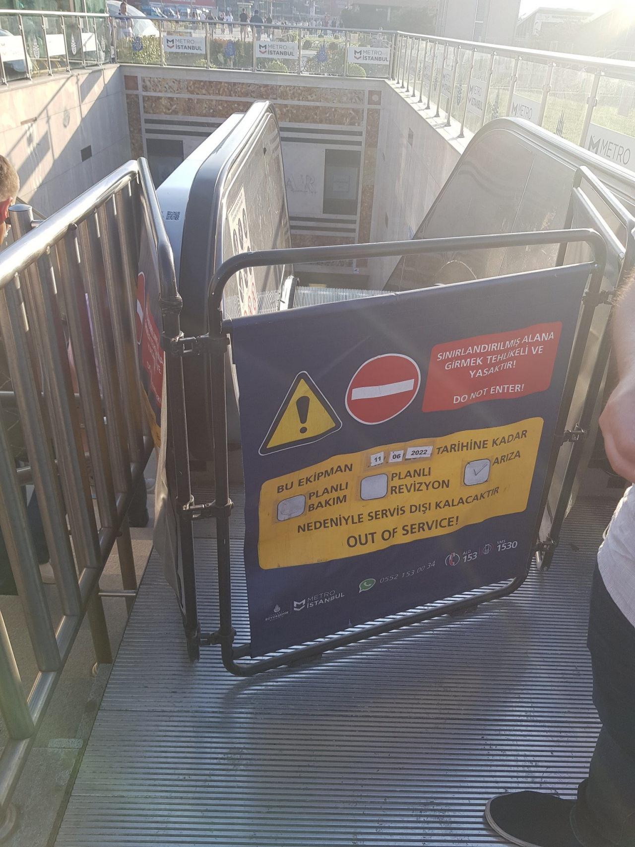 Taksim metrosundan sonra şimdi de Üsküdar metrosunun merdivenleri 'yürümüyor'