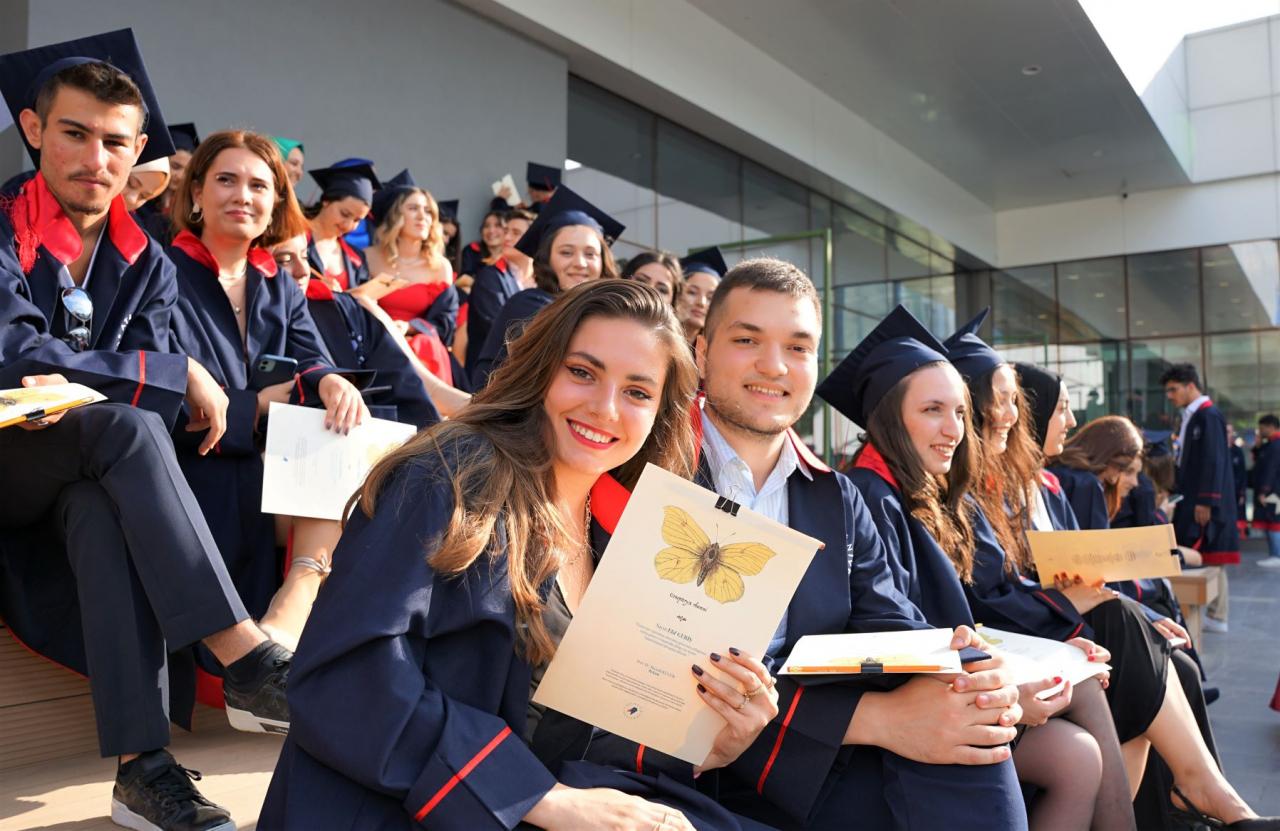 Atlas Üniversitesi'nde mezuniyet heyecanı