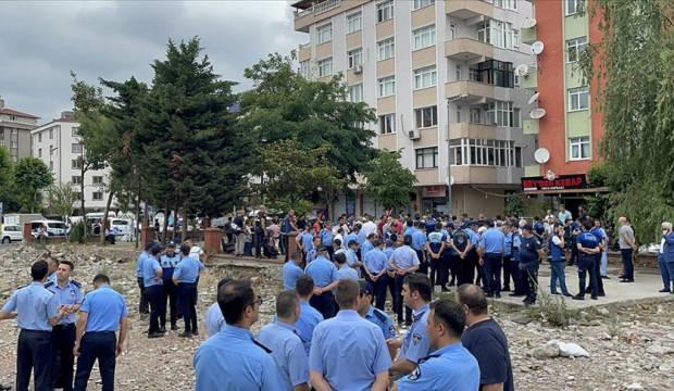 Bahçelievler Belediyesi ile İBB zabıtaları arasında park çalışması gerginliği
