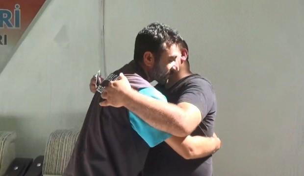 Yerde bulduğu 3 bin Euro’yu teslim etti: Alnımızın teriyle kazanmak istiyoruz