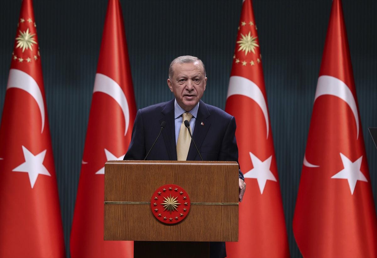 Cumhurbaşkanı Recep Tayyip Erdoğan, Cumhurbaşkanlığı Kabine Toplantısının ardından açıklamalarda bulundu.