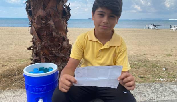 Alperen yürekleri fethetti! Su ve limonata satıp gelirini Mehmetçik’ bağışlıyor