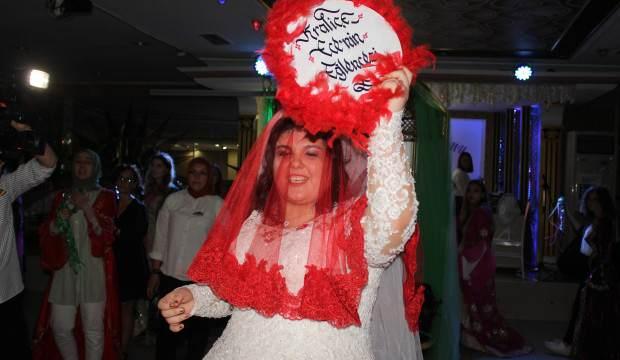 Bu düğünde damat yok! Yasemin Ece'nin hayali gerçek oldu 