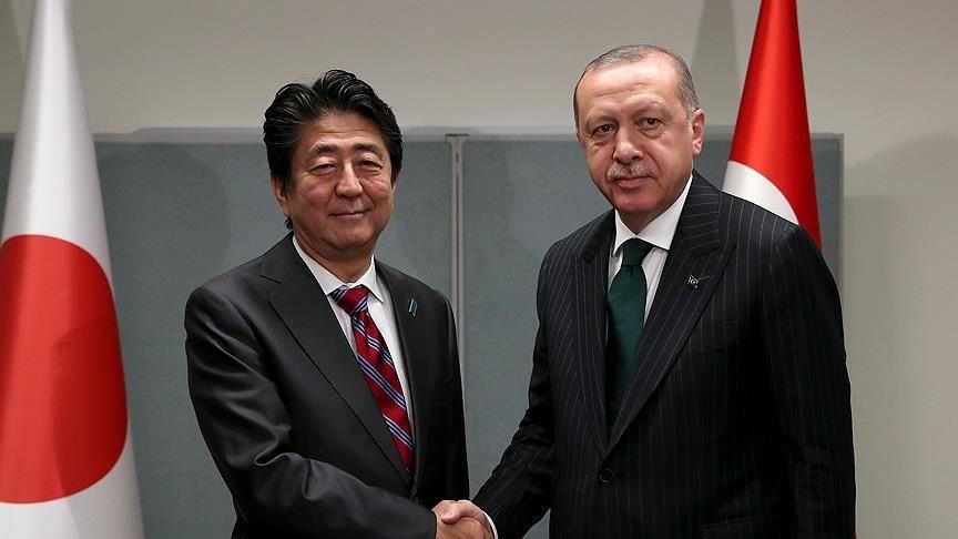 Cumhurbaşkanı Erdoğan ve Japonya eski Başbakanı Abe Shinzo.