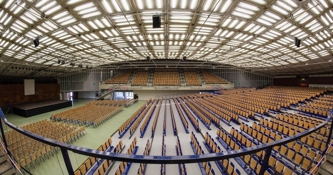 Friedrich-Ebert-Halle arenası