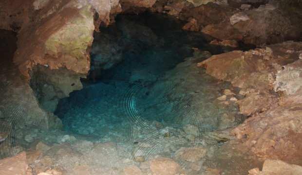 Türkiye'nin turizme açılan ilk mağarası İnsuyu’nun gölleri kurudu