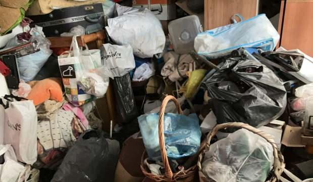 Çekmeköy’de 6 yıldır biriktirdiği çöpleri torunu ihbar etti!
