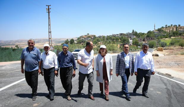 Başkan Şahin, Sıcak asfalt çalışması yapılan kırsal mahalleleri ziyaret etti