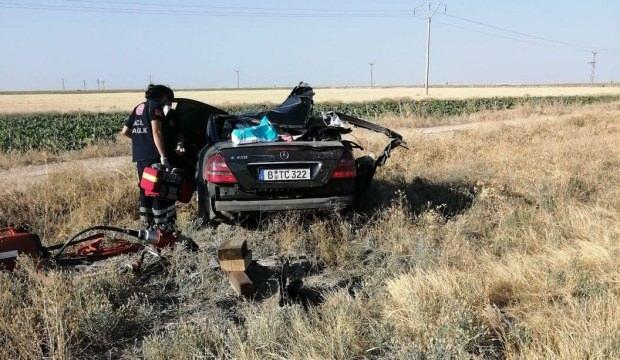 Konya’da kaza! Otomobil tıra arkadan çarptı: 3 ölü