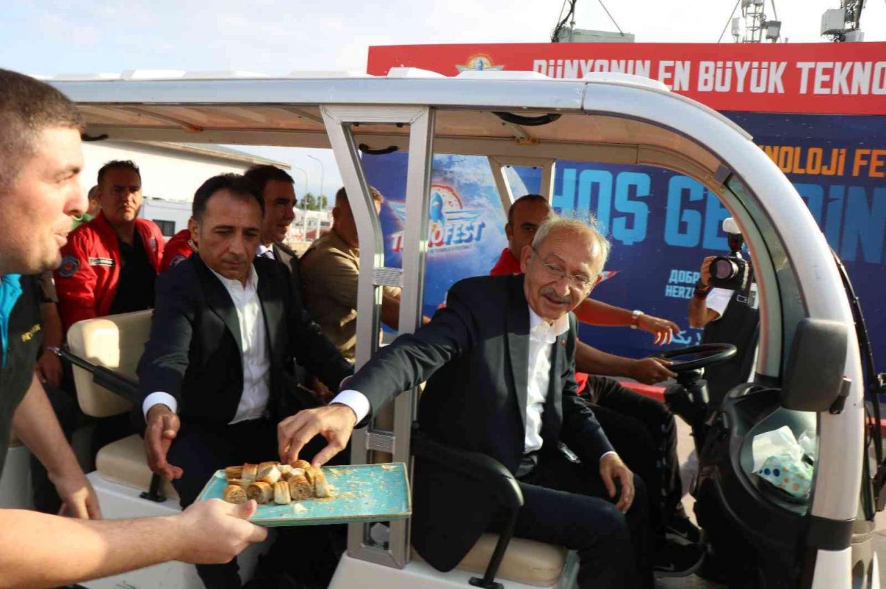 CHP lideri Kemal Kılıçdaroğlu TEKNOFEST'te