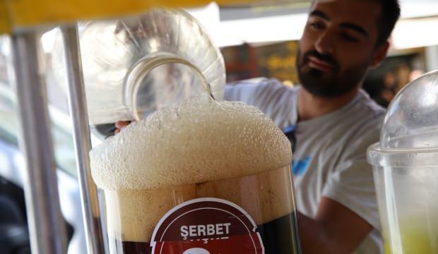 Güneydoğu’nun serinleten içeceği ‘Meyan Şerbeti’ vatandaşların imdadına yetişiyor