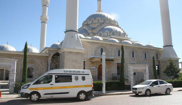 Manisa’daki Süleyman Şah Camii’ne hırsız girdi