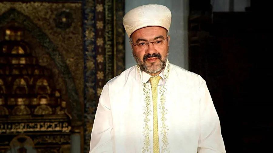 Prof. Dr. Mehmet Emin Ay Ayasofya-i Kebir Camii'nde görevlendirildi