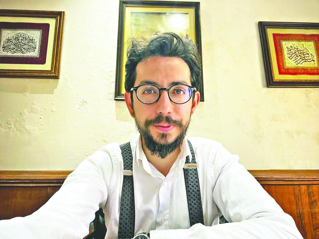 Tarihçi Yazar Tolga Saçıkara