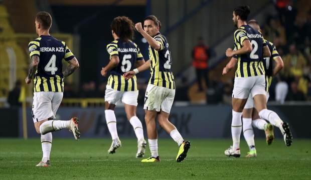 Fenerbah&ccedil;e 3-0'dan geri d&ouml;nd&uuml;! Tarihi gece