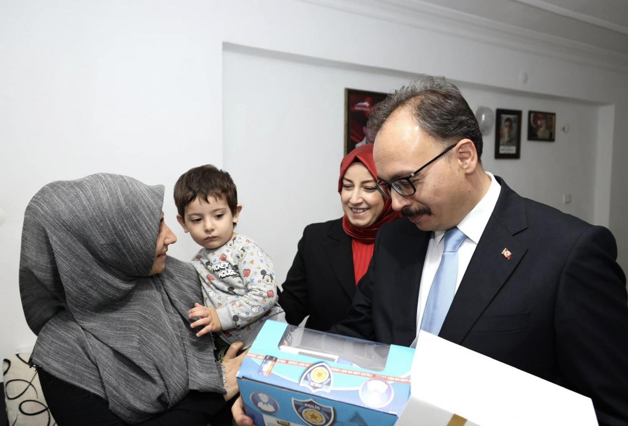 Bilecik Valisi Prof. Dr. Kemal Kızılkaya'dan Hakkari şehidi Emre Karaaslan'ın ailesine ziyaret