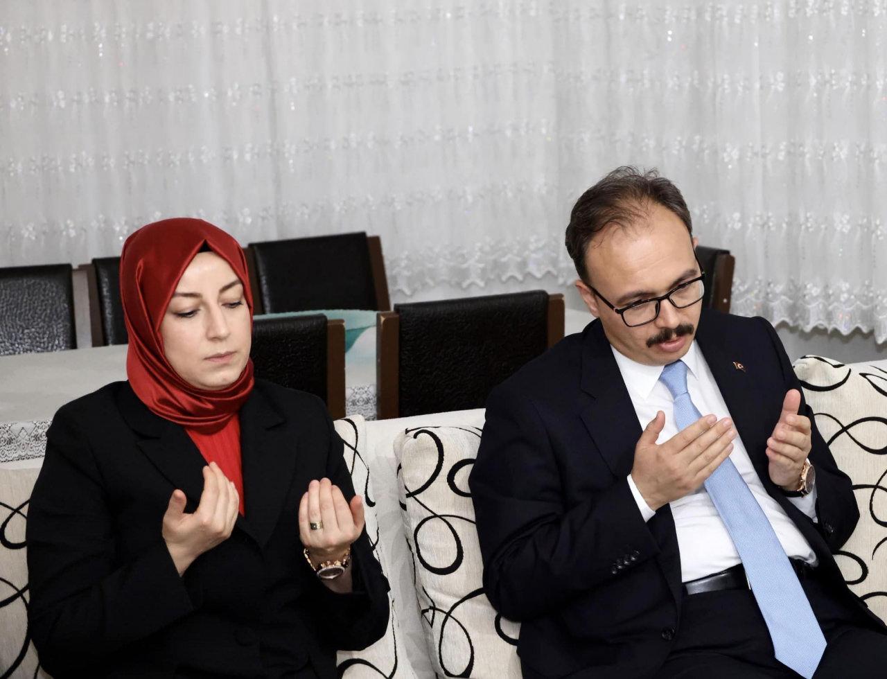 Bilecik Valisi Prof. Dr. Kemal Kızılkaya'dan Hakkari şehidi Emre Karaaslan'ın ailesine ziyaret