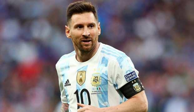 Barcelona'nın Messi ısrarı s&uuml;r&uuml;yor!