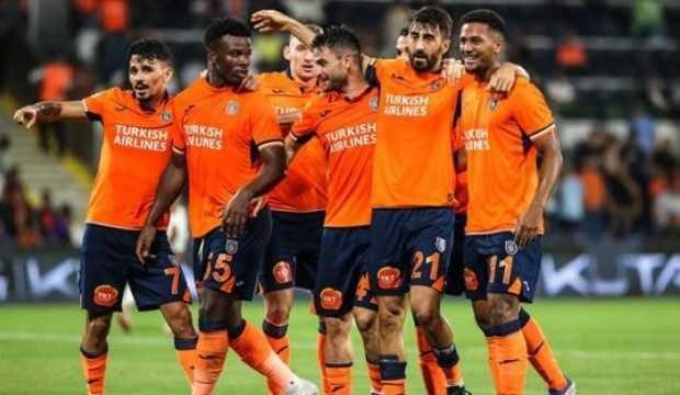 Başakşehir grup liderliği i&ccedil;in Hearts karşısında