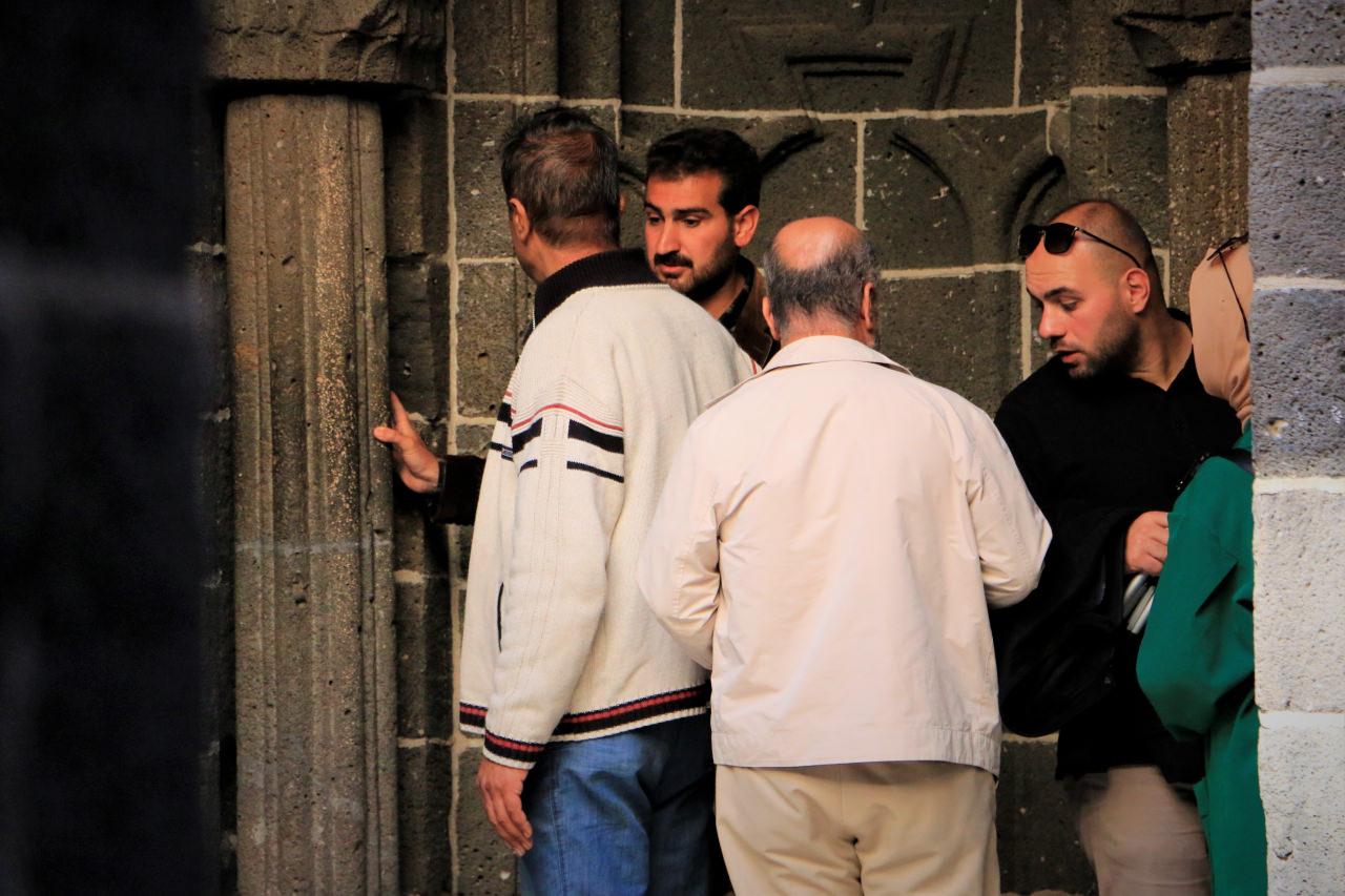 İslam aleminin 5. Harem-i Şerifi Diyarbakır'daki Ulu Cami'de depremin habercisi sütunlar