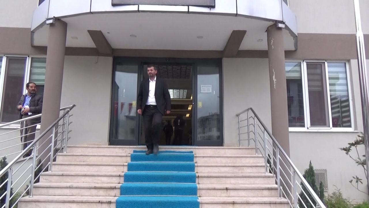 Düzce depreminde enkaz altında kalan Eser Ergün