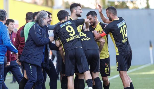 İstanbulspor uzatmalarda tur atladı!