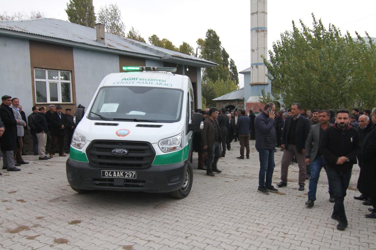 Ağrı'daki kazada ölen Serhat Bayraktutan