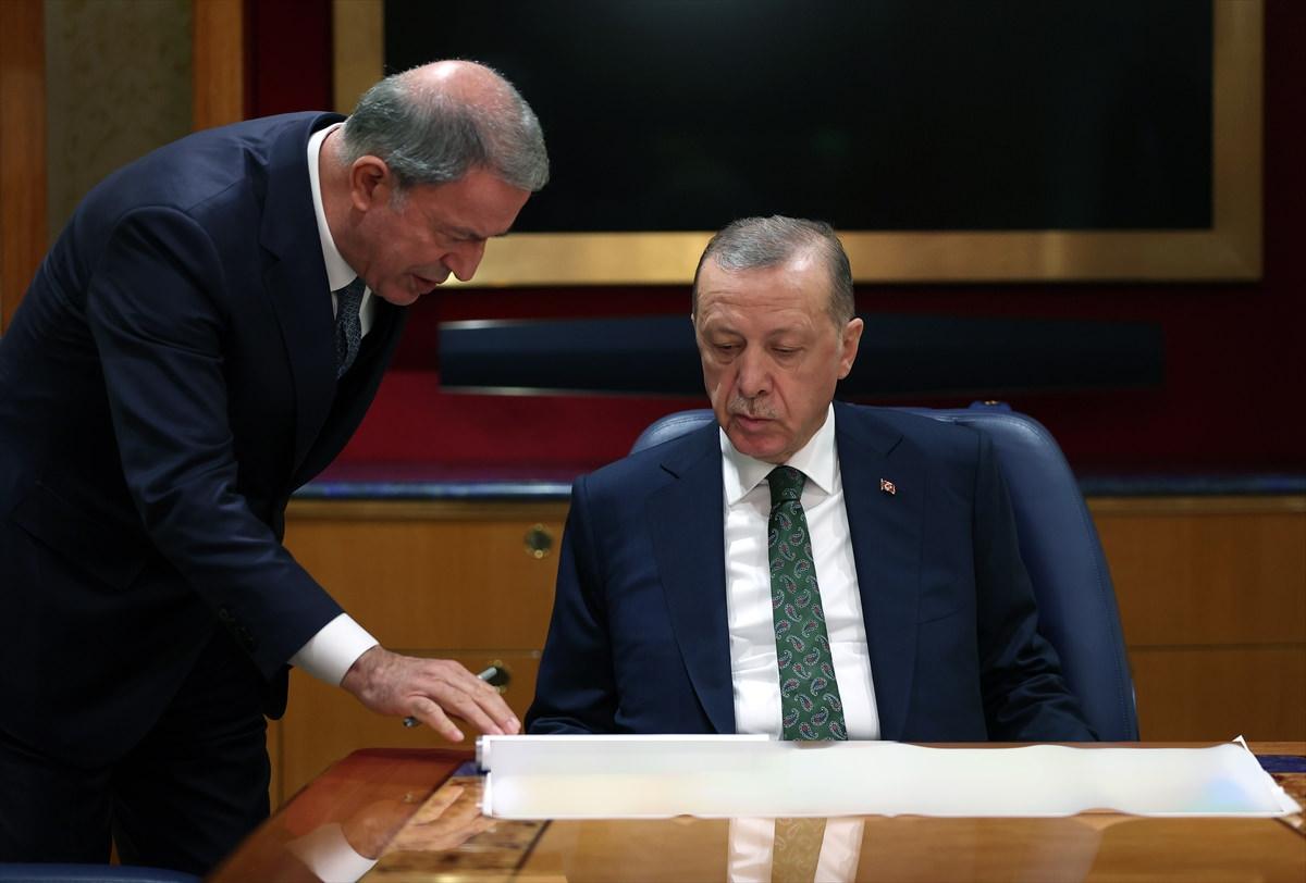 Cumhurbaşkanı Recep Tayyip Erdoğan, Irak'ın ve Suriye'nin kuzeyinde bulunan ve teröristler tarafından üs olarak kullanılan bölgelere yönelik 