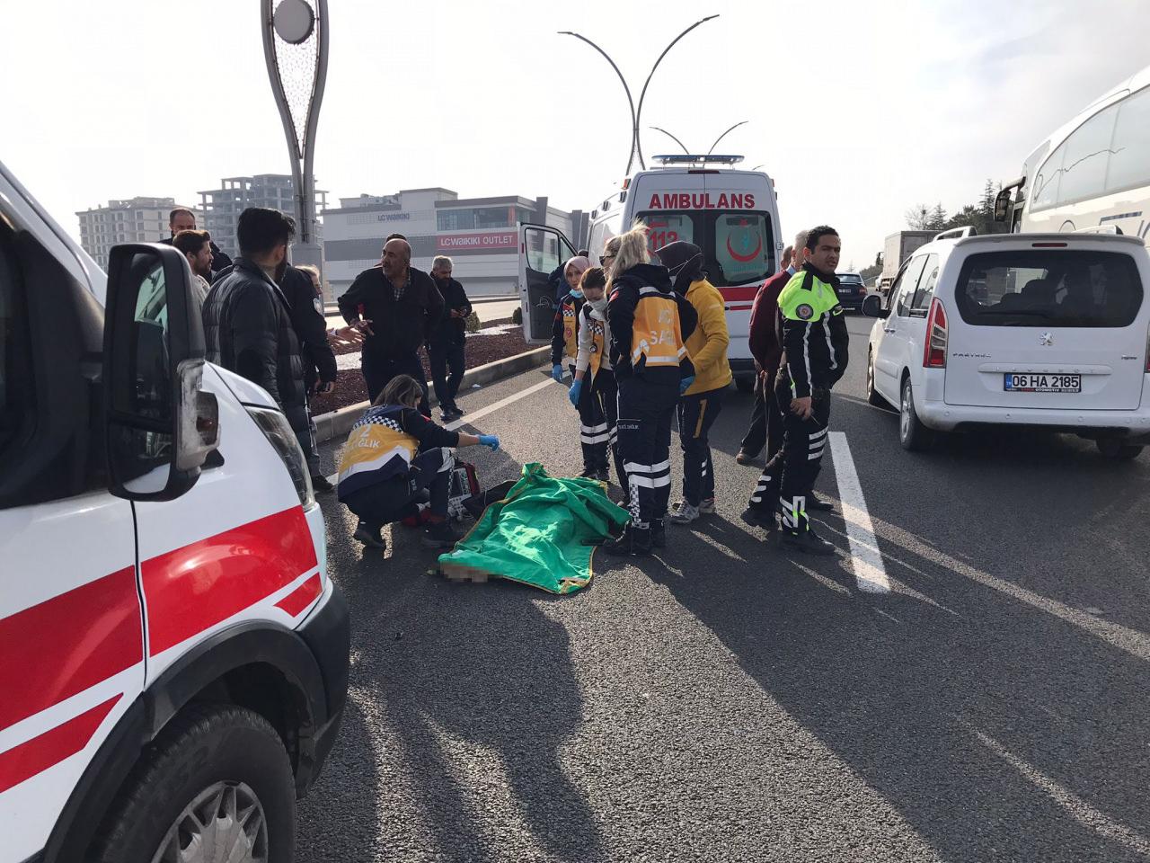 Ankara'da önce kamyonet sonrada otobüsün çarptığı kadın