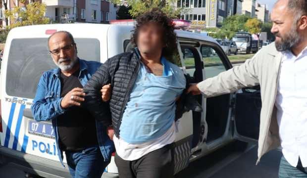 Antalya’da kapı anahtarıyla 3 polisi yaralayan motokurye tutuklandı!