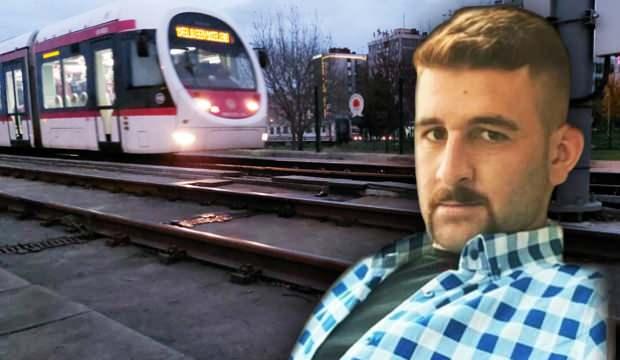 Samsun'da tramvayın çarptığı genç feci şekilde can verdi