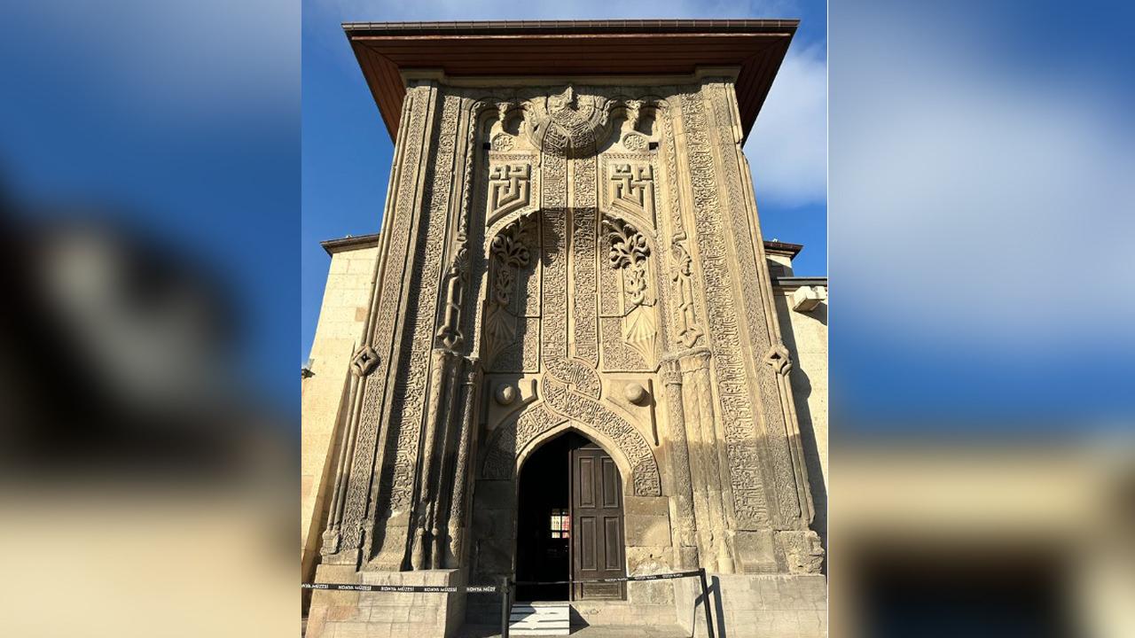 İnce Minareli Medrese