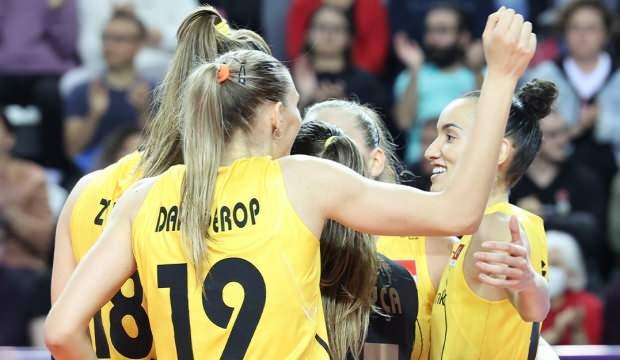 Vakıfbank D&uuml;nya Şampiyonası'na galibiyetle başladı
