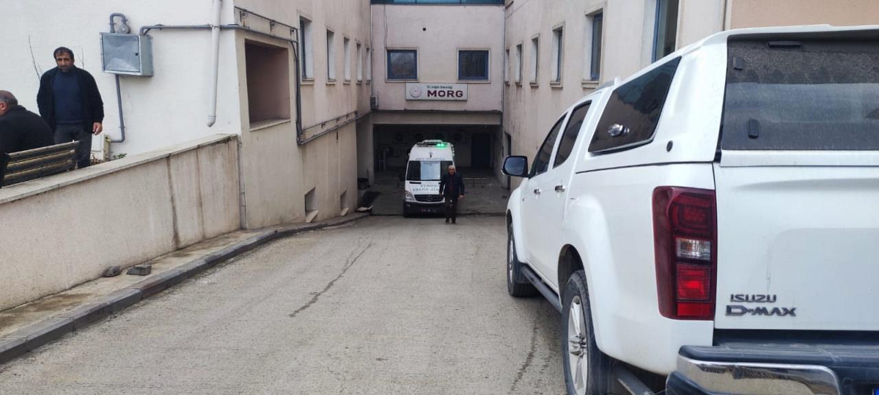 Iğdır'da tırın çarptığı 12 yaşındaki Şilan Gürçek'in getirildiği hastane