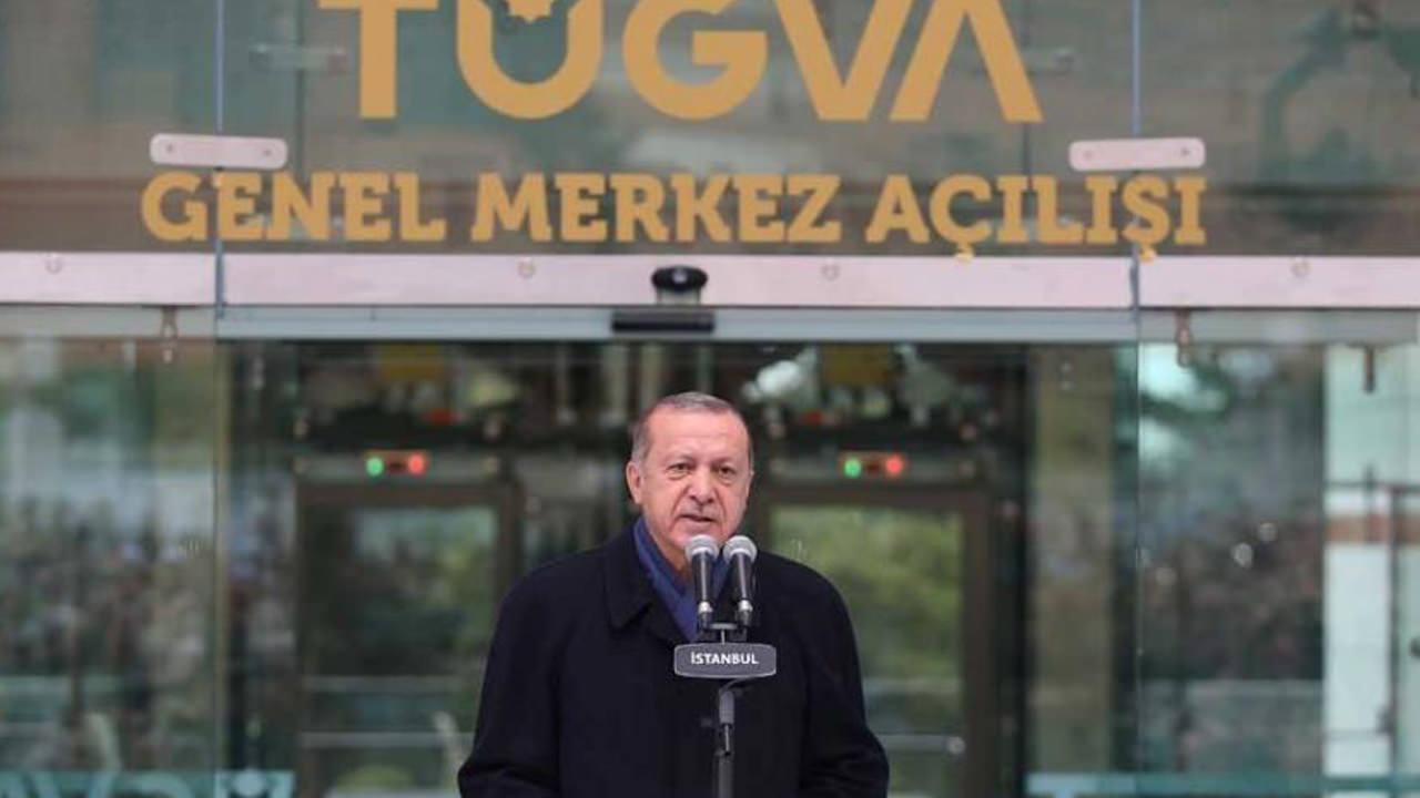 Cumhurbaşkanı Recep Tayyip Erdoğan, TÜGVA merkezinin açılışında konuşurken çekilmiş bir fotoğraf