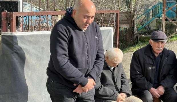 Oğlu i&ccedil;in 145 g&uuml;n arabada yaşamıştı, acı haber geldi