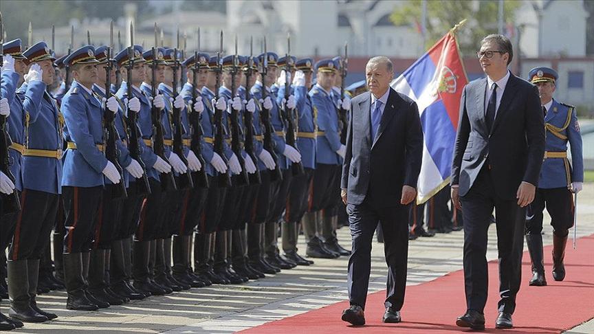 Cumhurbaşkanı Recep Tayyip Erdoğan, Sırbistan Cumhurbaşkanı Aleksandar Vucic ile birlikte