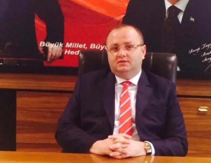 AK Parti eski İzmir İl Başkan Yardımcısı Ahmet Kurtuluş