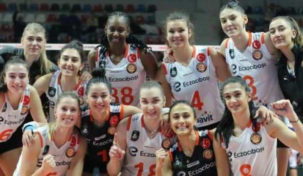 Eczacıbaşı Dynavit, serisini sürdürdü