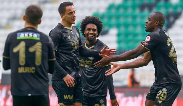 Türkiye Kupası'nda 5 gollü çılgın maç! Konyaspor uzatmalarda turladı