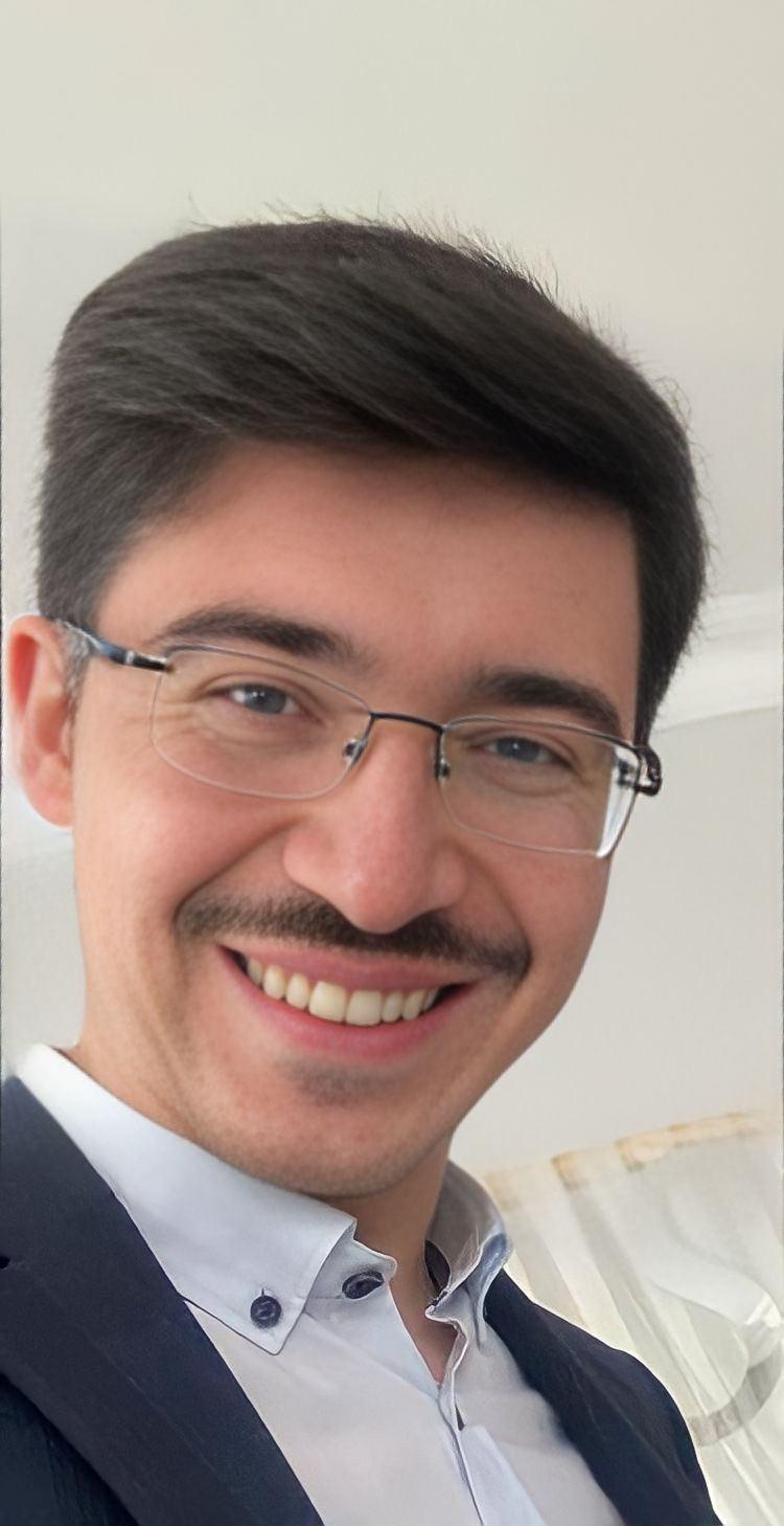 İstanbul'da camideki öğrencilerine Kur'an dersi vermeye giderken öldürülen genç hoca