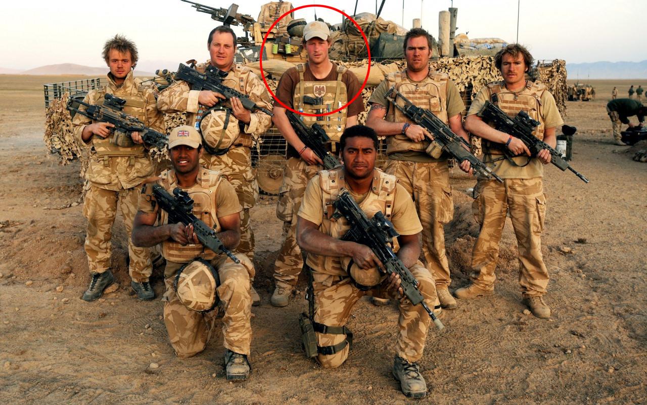 Prens Harry'nin Afganistan'da çekilmiş bir görüntüsü