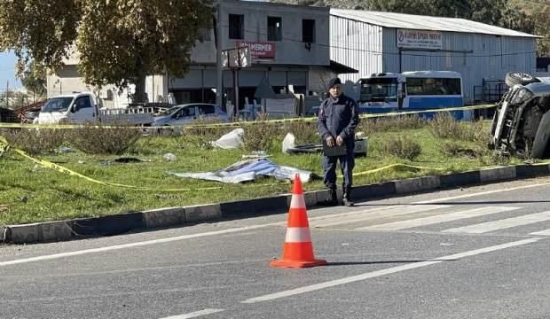 Antalya'da feci olay! Genç kadın aracından fırlayarak öldü
