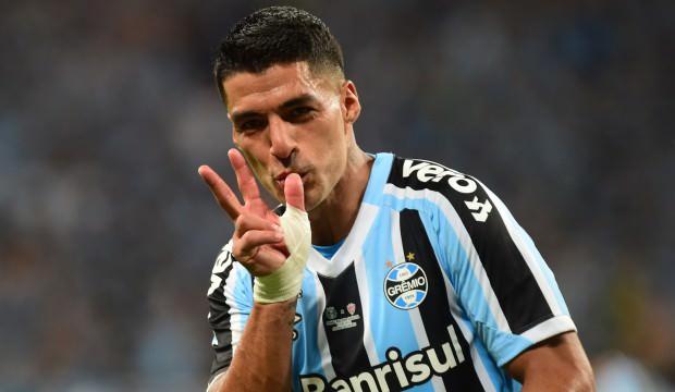 Luis Suarez ilk maçında hat-trick yaptı