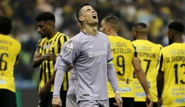 Ronaldo Arabistan’da neye uğradığını şaşırdı! Hocasından olay gönderme