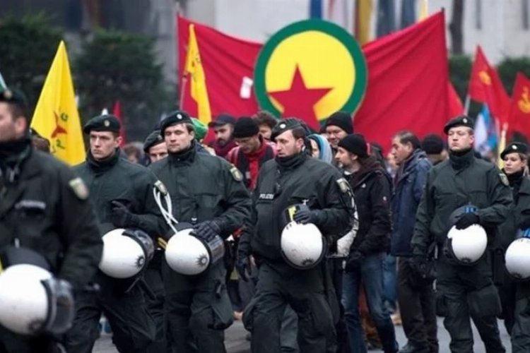 Alman polisi korumasın terör örgütü PKK'lıların düzenlediği eylemlerden biri