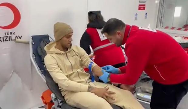 Josef de Souza, kan bağışında bulundu!