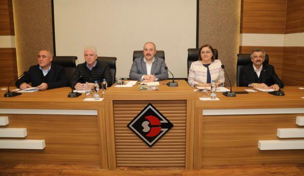 Bakan Varank, Gaziantep Büyükşehir ile ortak çalışılacağını söyledi