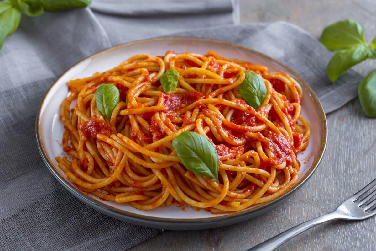 Salçalı spagetti tarifi
